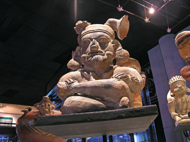 Musée archéologique de la Banque centrale — Quito
