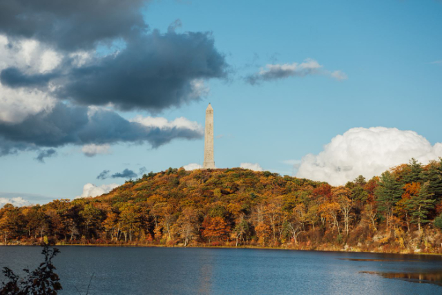 High Point Mountain: Ein Gipfel von natürlicher Schönheit und Panoramablick in New Jerse - Montague | Secret World Trip Planner
