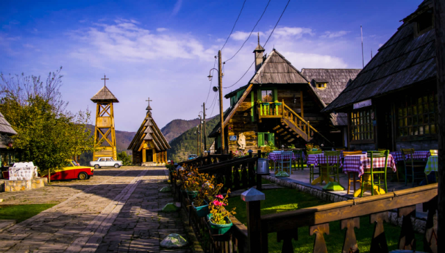 Village côtier : le village d'Emir Kusturica - Mokra Gora | Secret World Trip Planner