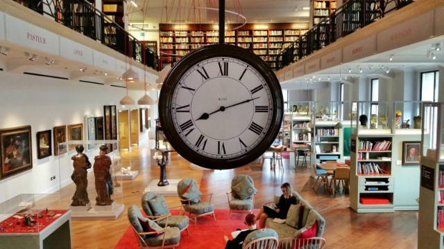 Benvido Colección e Biblioteca - 183 Euston Rd. | Secret World Trip Planner