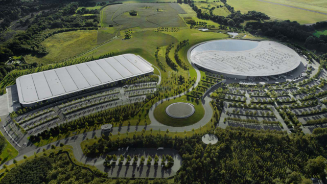 McLarens teknikcenter: Ett Mecka för motorsportentusiaster - McLaren Technology Centre | Secret World Trip Planner