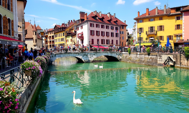 Lake Annecy, France - Lake Annecy | Secret World Trip Planner
