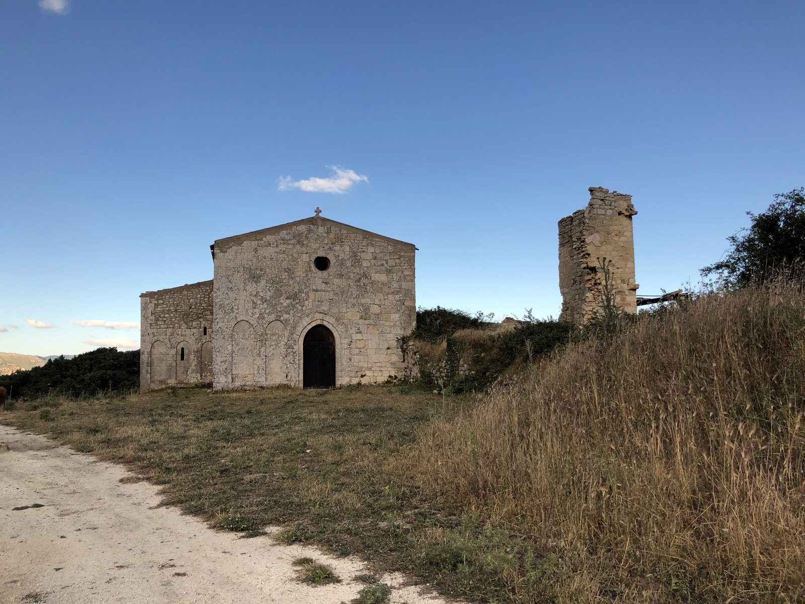 Sanctuaire de Rifesi - Unnamed Road | Secret World Trip Planner