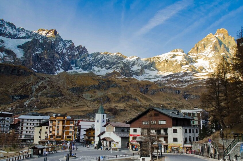 Cervinia è una località d'alta quota sulle Alpi - Breuil-Cervinia | Secret World Trip Planner