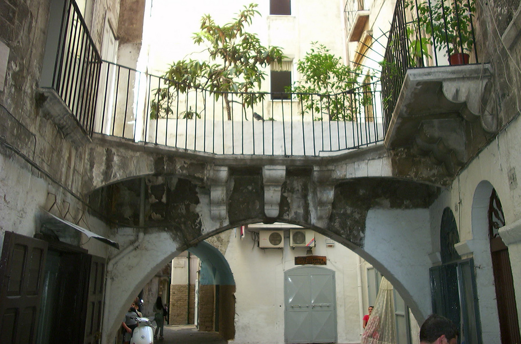 Bogen der Wunder - Bari | Secret World Trip Planner