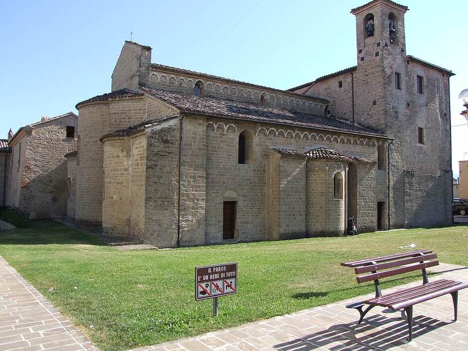 Abacia E Santa Maria delle Moie - Maiolati Spontini | Secret World Trip Planner