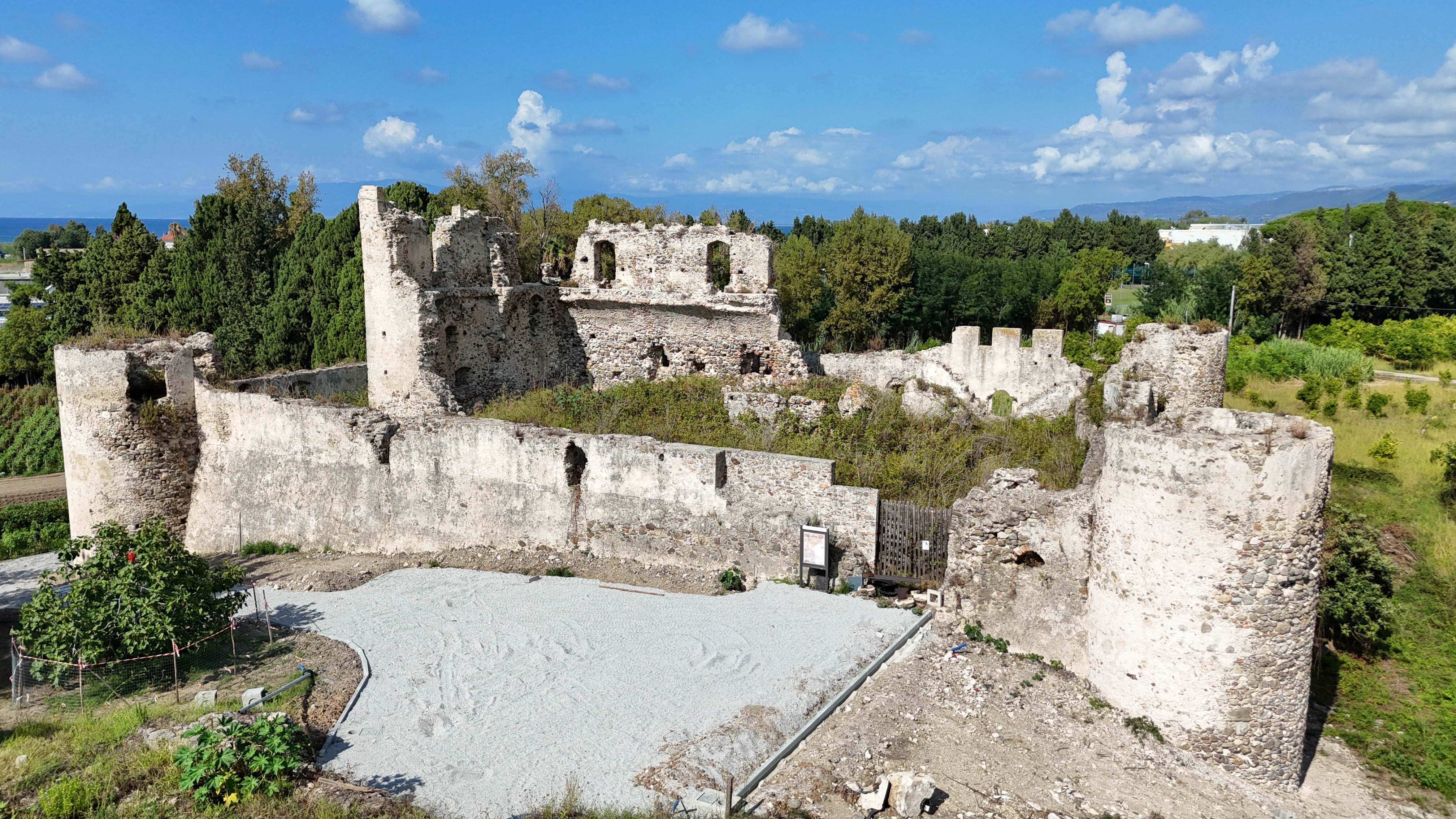 Il Castello di Bivona | Vibo Valentia - Vibo Valentia | Secret World Trip Planner