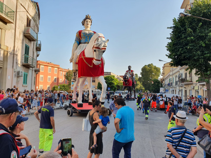 Le festival des géants — Messina