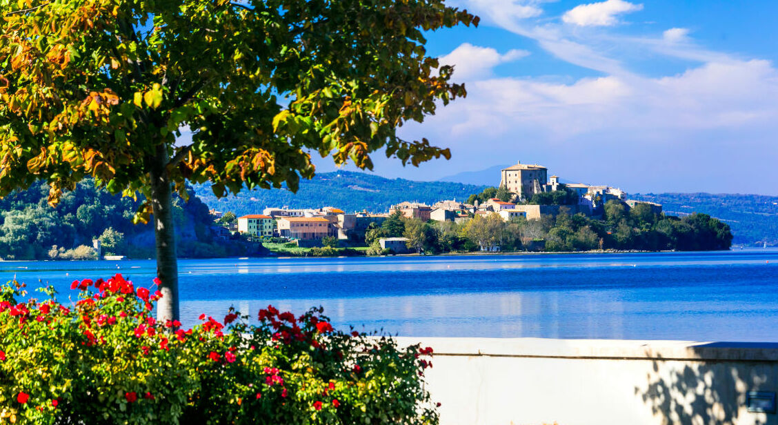 Lago Bolsena - Lago di Bolsena | Secret World Trip Planner