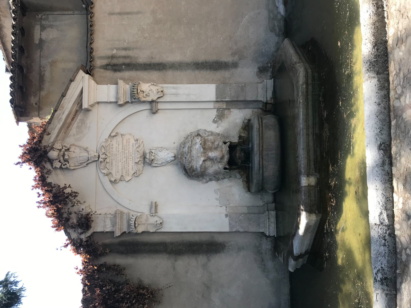 Fontana del Mascherone - Spoleto | Secret World Trip Planner