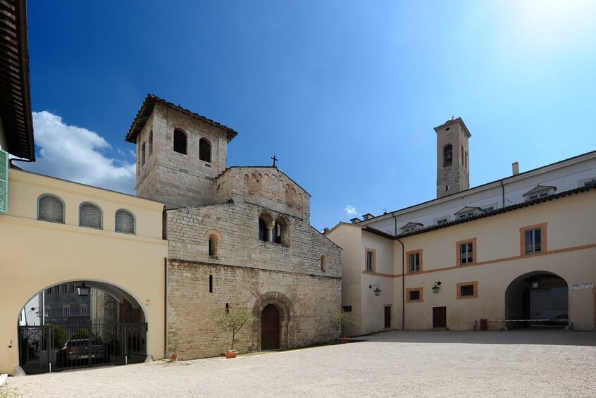 Basilica di S. Eufemia - Spoleto | Secret World Trip Planner