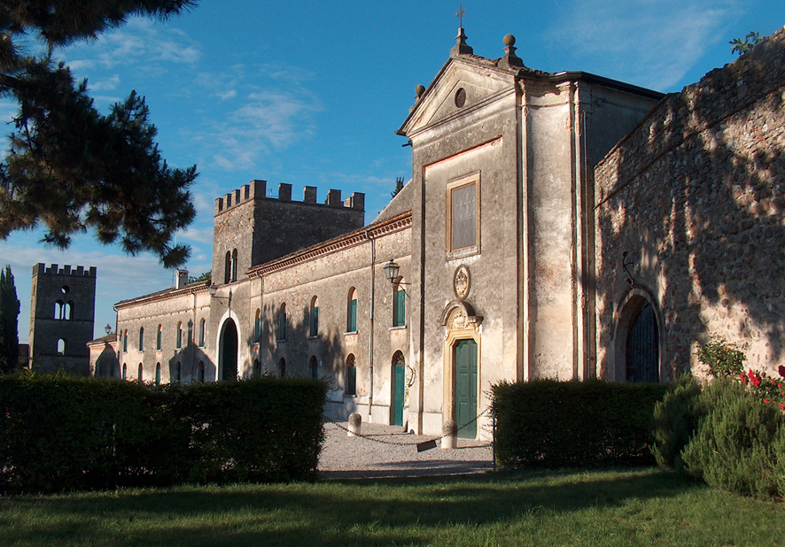 Кастеларо Лагусело - Castellaro Lagusello | Secret World Trip Planner