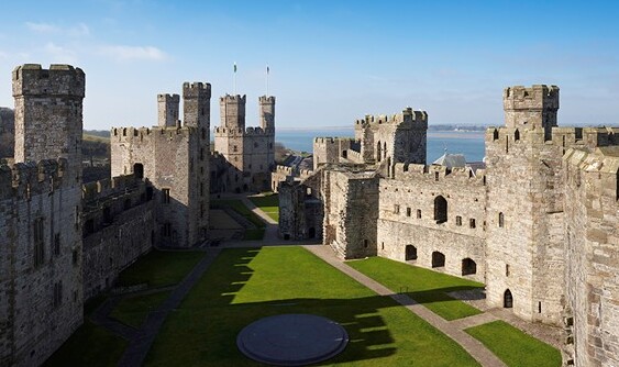 Caernarfon Castle:a stunning medieval fort in Wales — Castle Ditch