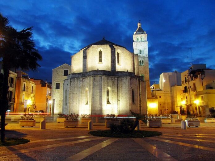 Barletta: Kathedrale von Santa Maria Maggiore - Barletta | Secret World Trip Planner