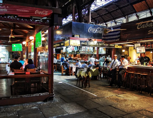 Marché portuaire - Montevideo | Secret World Trip Planner