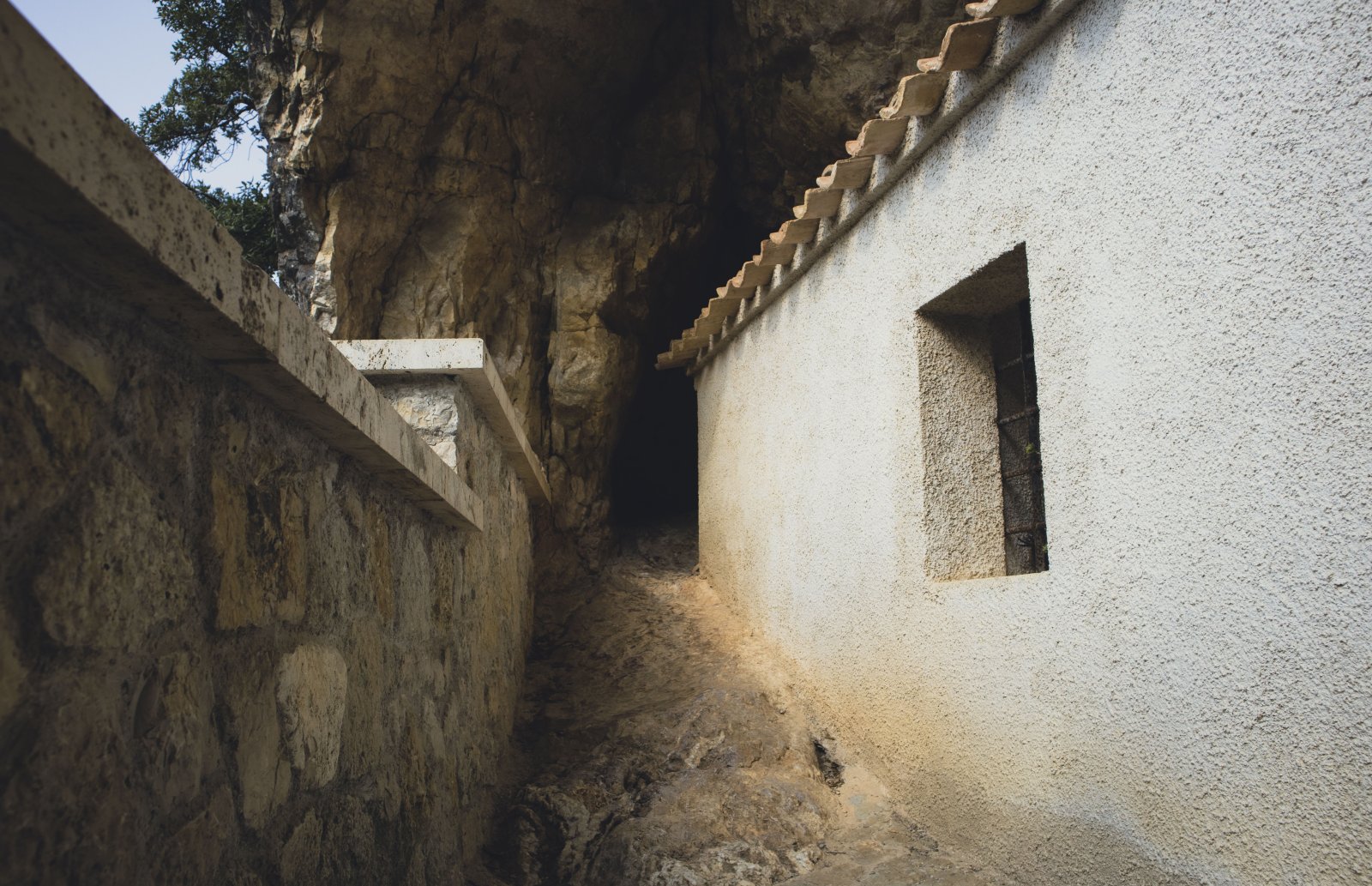 Ermida de Santa Sperandia - 62027 | Secret World Trip Planner
