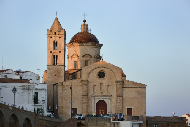 Chiesa Madre dei Santi Pietro e Paolo - Via Nicola Franchi | Secret World Trip Planner