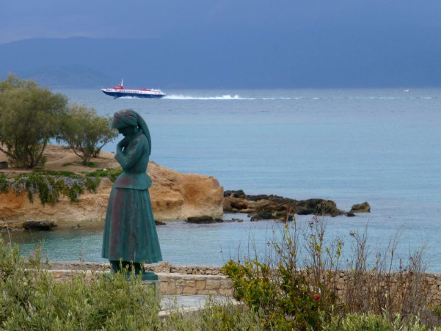 An Oasis of Modernism: The Christos Kapralos Museum in Aegina" — Aegina