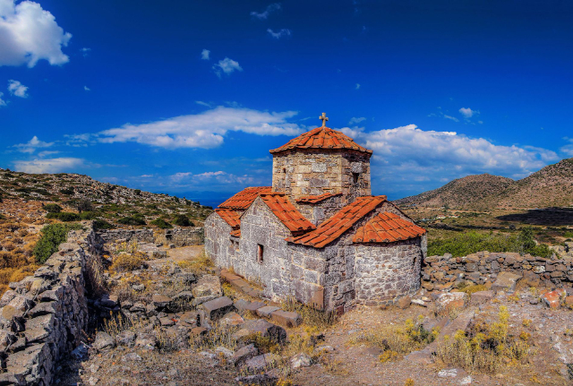The Forgotten Majesty: The Temple of Zeus on Mount Ellanion - 18010 | Secret World Trip Planner