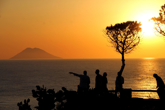 The Capo Vaticano Lighthouse - San Nicolò | Secret World Trip Planner
