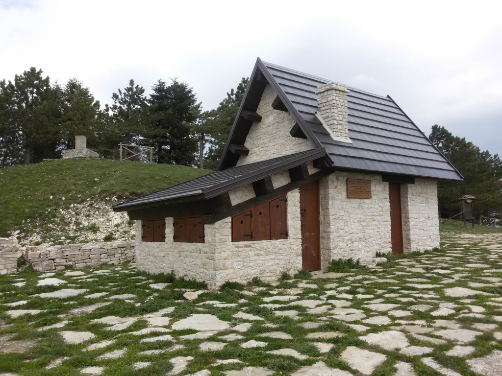 Monte Cornacchia et son refuge - Faeto | Secret World Trip Planner