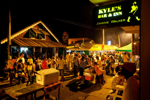 Fête de rue à Gros Islet - Gros Islet | Secret World Trip Planner