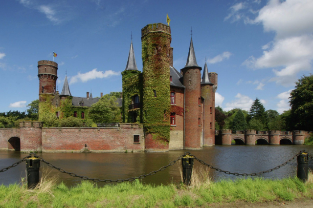 Castello di Wijnendale - Torhout | Secret World Trip Planner