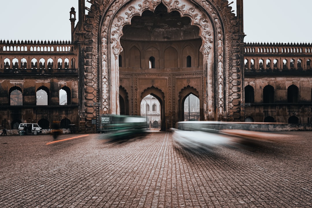 Lucknow : Rumi Darwaza - Lucknow | Secret World Trip Planner