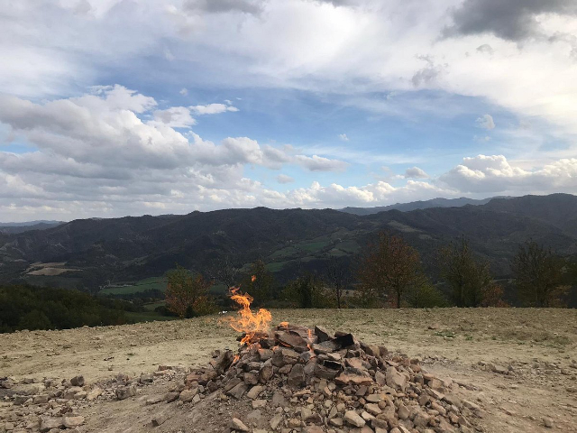 Le plus petit volcan du monde - Villaggio Monte Busca, Tredozio | Secret World Trip Planner