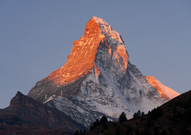索尔维露营地 - Zermatt | Secret World Trip Planner