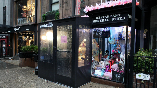 Serendipity 3: Когато десертът и съдбата се сблъскват - New York | Secret World Trip Planner