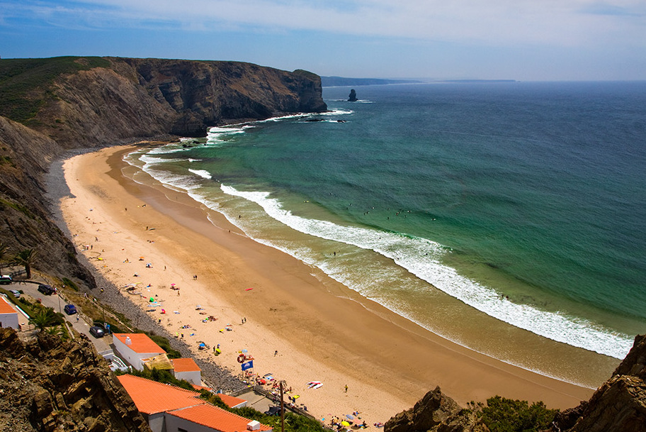 Arrifana, le paradis des surfeurs — Aljezur
