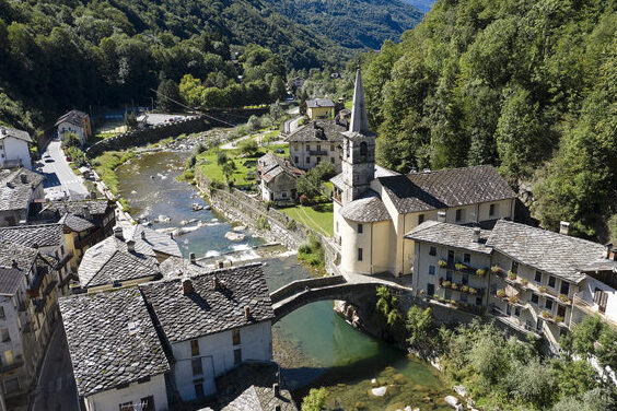 The Bridge of Fontainemore - Fontainemore | Secret World Trip Planner