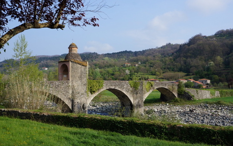 Pont vers le Chios - Pontremoli | Secret World Trip Planner