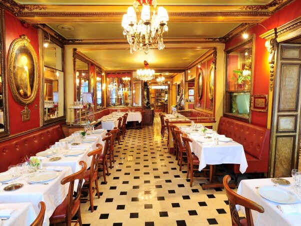 Le Procope : Parijda eng qadimgi operatsion kafe - Paris | Secret World Trip Planner