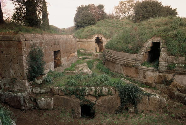 Etruskische Nekropole von Sovana - Sovana | Secret World Trip Planner