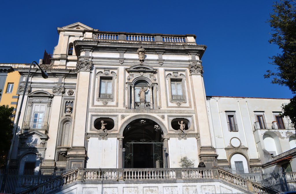 Santa Mariya degli Angeli Allen Croci cherkovi - Napoli | Secret World Trip Planner