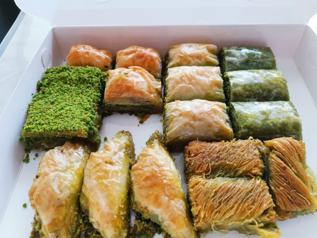 Baklava, le dessert des dieux - Kemankeş Cd. No:67 | Secret World Trip Planner
