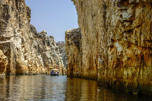 Les gorges de marbre de Jabalpur - Bhedaghat | Secret World Trip Planner