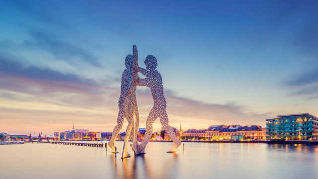 Gli uomini molecola - Berlin | Secret World Trip Planner