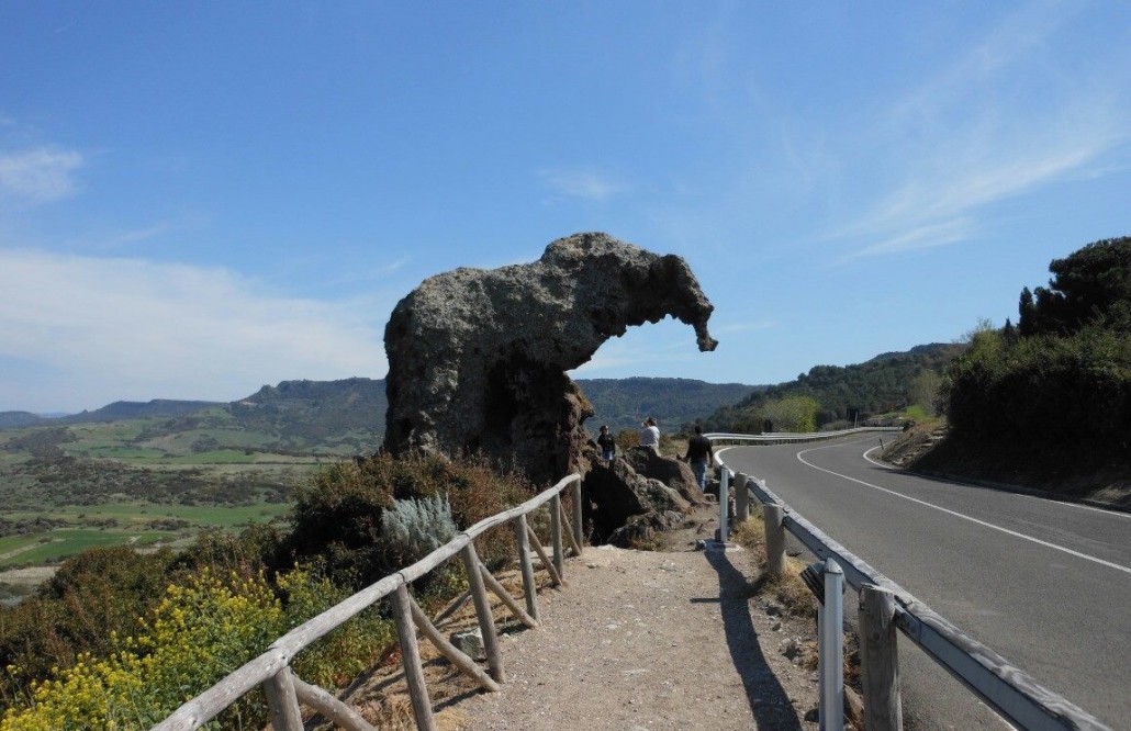 Rocher de l'éléphant - Castelsardo | Secret World Trip Planner