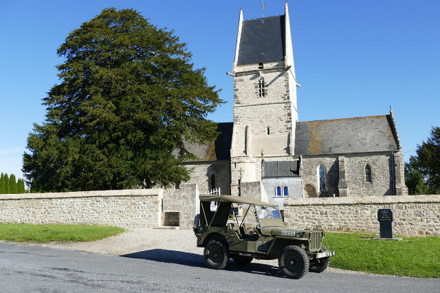 Die Kirche von Angoville-au-Plain - Carentan les Marais | Secret World Trip Planner