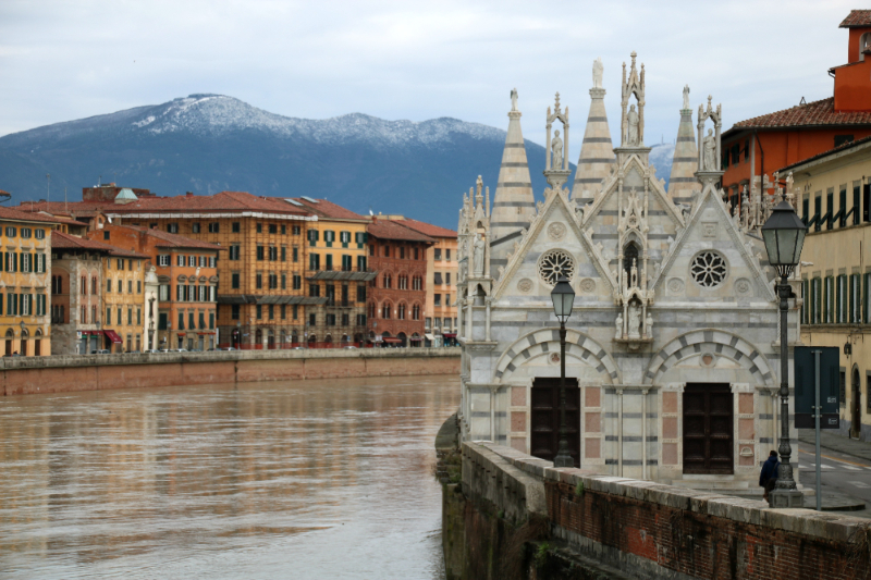 Kisha E Santa Maria della Spina - Pisa | Secret World Trip Planner