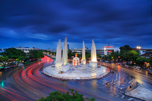 Demokratie-Denkmal - Khet Phra Nakhon | Secret World Trip Planner