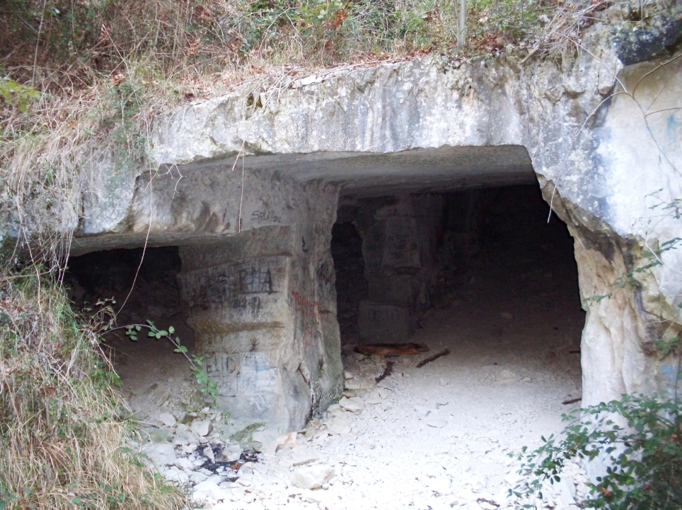 Ancona / A Caverna Romana - Sentiero Grotte Romane | Secret World Trip Planner