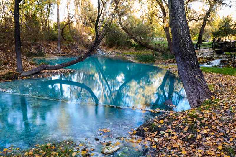 కారమానికో టెర్మే - Caramanico Terme | Secret World Trip Planner