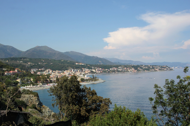 Cogoleto dan Cristoforo Colombo - Cogoleto | Secret World Trip Planner