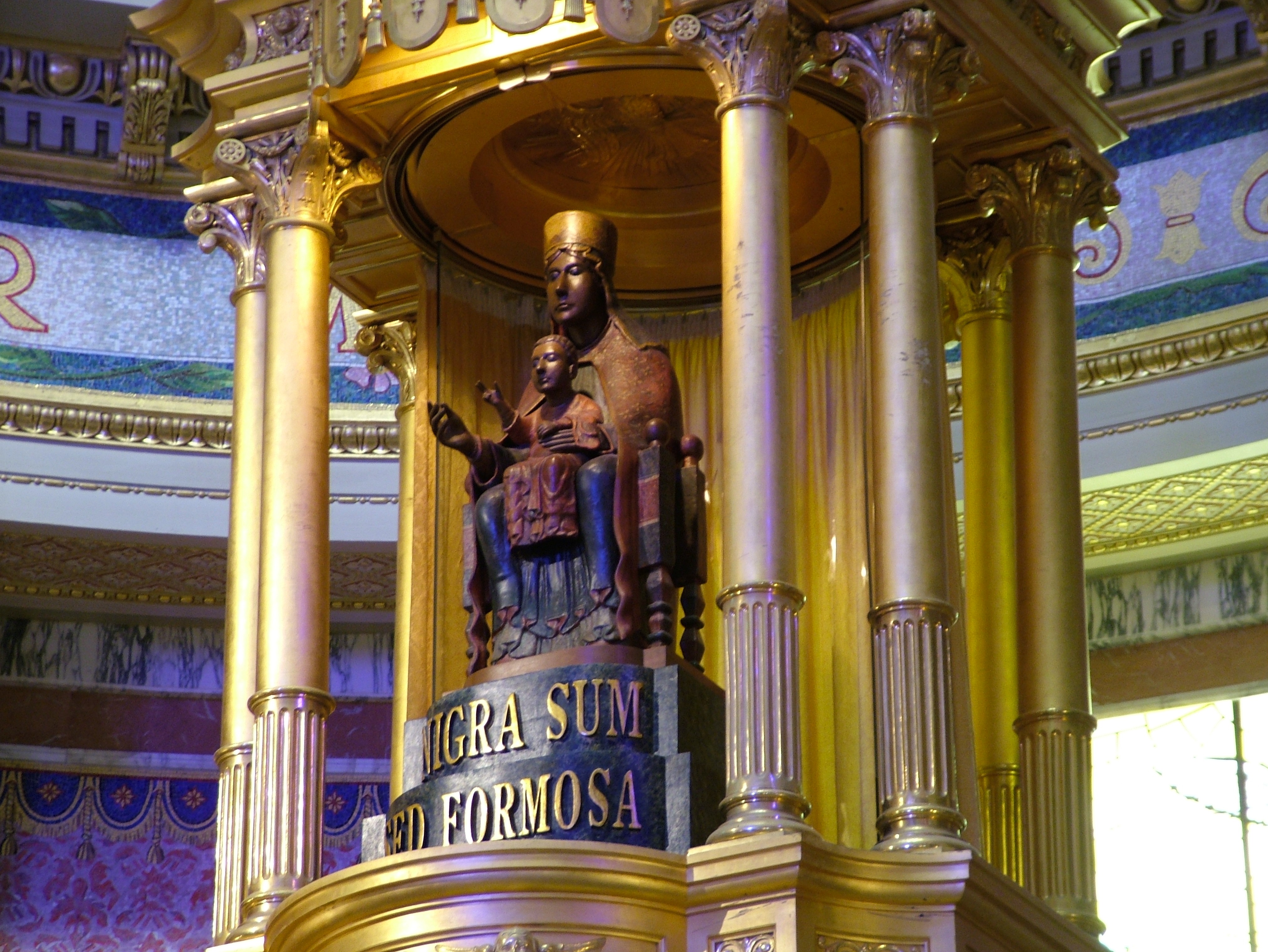 Heiligtum der Schwarzen Madonna - Tindari | Secret World Trip Planner