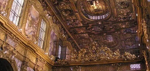 Simbahan ng San Gregorio Armeno - Napoli | Secret World Trip Planner