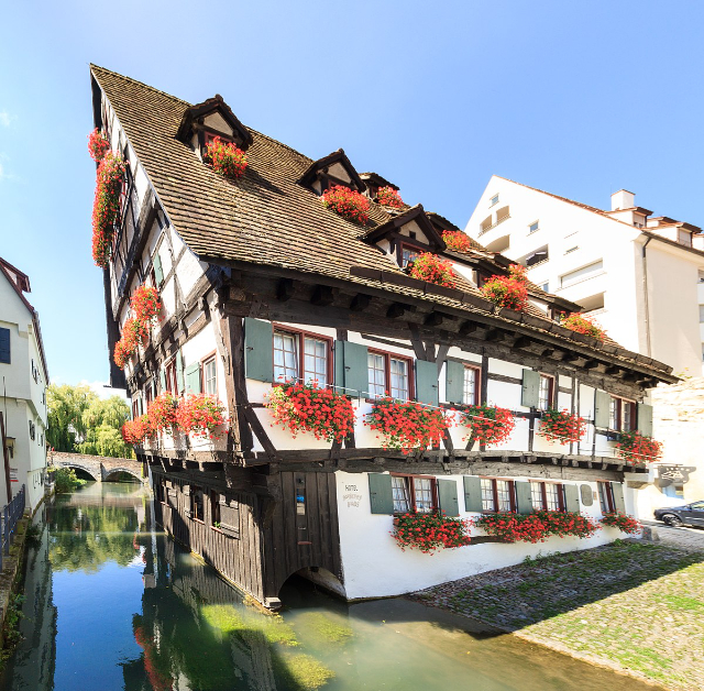 Das schiefe Haus - Ulm | Secret World Trip Planner